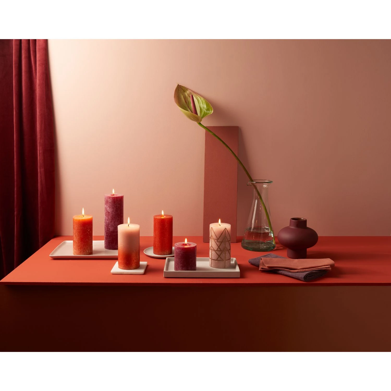 Bolsius Rustiek Stompkaars Donker Rood 130x68 Mm 4 Bolsius Rustiek Stompkaars Donker Rood 130x68 Mm - Afbeelding 2