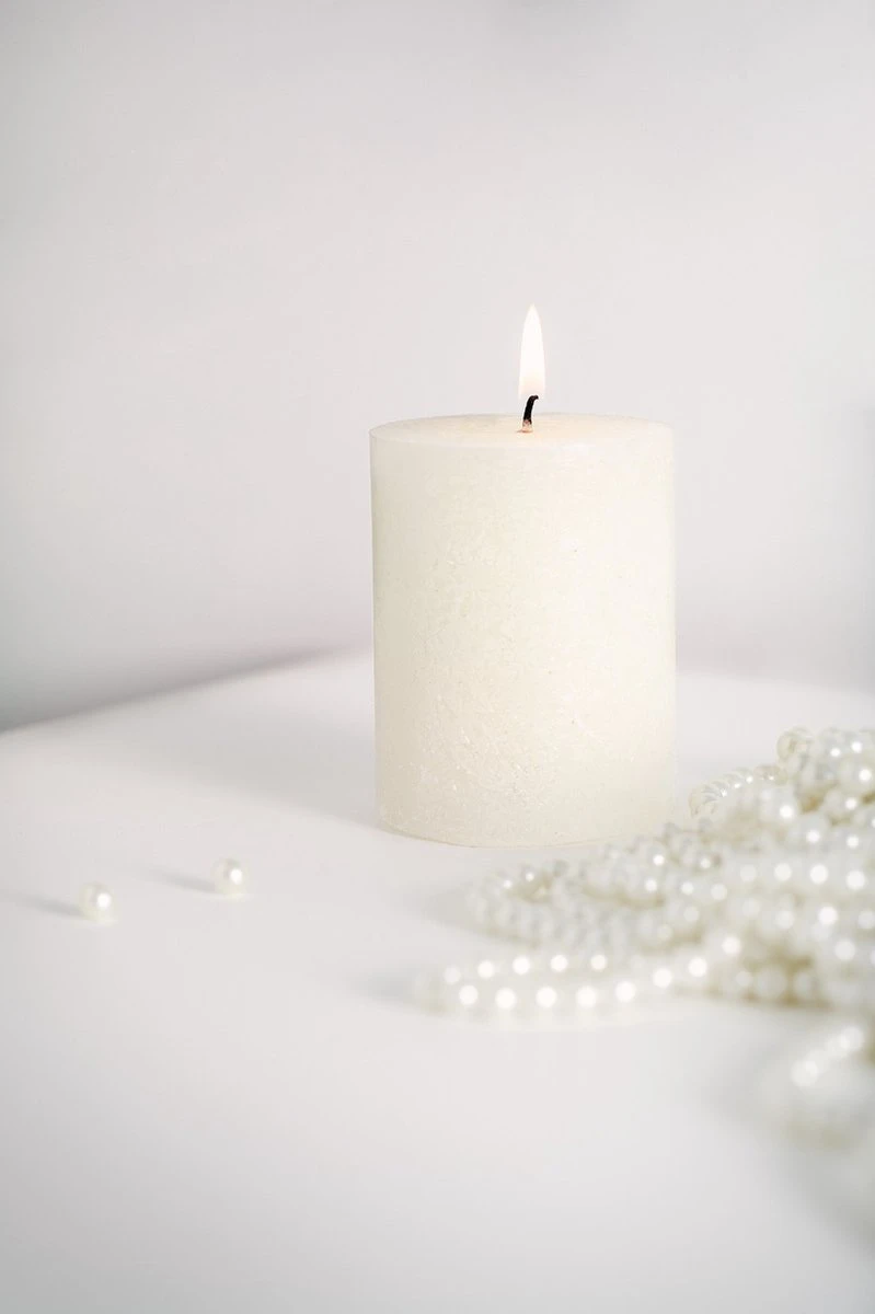 Bolsius Stompkaars Soft Pearl Ø50 Mm - Hoogte 10 Cm - Parelwit - 30 Branduren 4 Bolsius Stompkaars Soft Pearl Ø50 Mm - Hoogte 10 Cm - Parelwit - 30 Branduren - Afbeelding 2