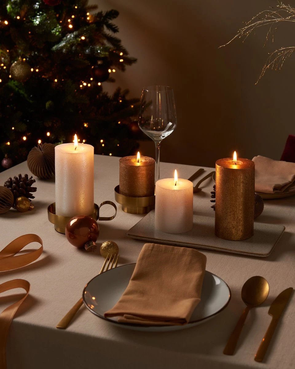 Bolsius - Rustieke Kaars Shimmer - 4 Stuks - Metallic - Koper Brons - 19cm 5 Bolsius - Rustieke Kaars Shimmer - 4 Stuks - Metallic - Koper Brons - 19cm - Afbeelding 3